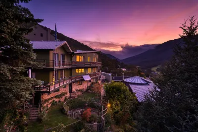 Kasees Apartments & Mountain Lodge Hotels near Thredbo Service Station