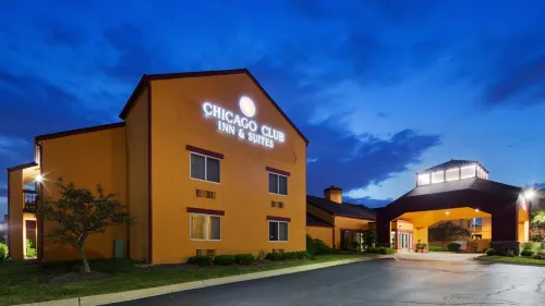 Chicago Club Inn & Suite Hotels in Westmont