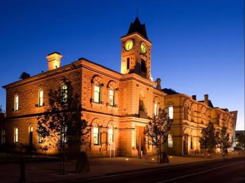 雷克斯舒適酒店