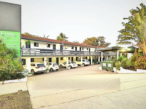 Aaron Motel