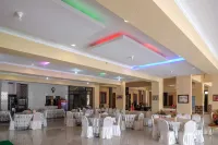 RedDoorz @ H&W Hotel Solo Hotels in Karanganyar