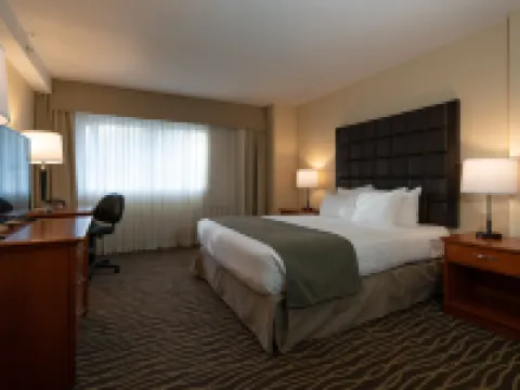 Prestige Vernon Lodge and Conference Centre バーノンのホテル