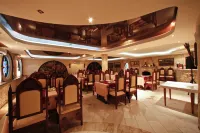 Ryan Johnson Hotel - Scenic