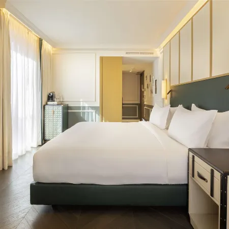 The Emerald House Lisbon, Curio Collection by Hilton