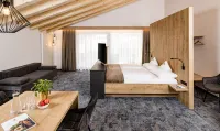 Hotel Schneeberg Family Resort & Spa Отели в г. Рачинес