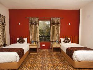 Sauraha Holiday Home Riverside