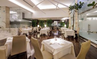 Best Western Plus Hotel Universo