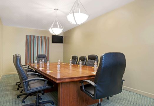 데이즈 인 바이 윈덤 다운타운 세인트 루이스