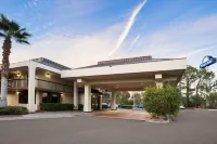 Days Inn by Wyndham Jacksonville Airport - 2 Sao