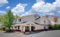 Super 8 by Wyndham Newburgh/West Point Near Stewart Airport Hotels in New Windsor