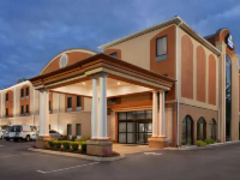 Days Inn & Suites by Wyndham Murfreesboro Hotels in Murfreesboro