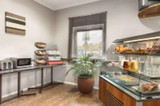 Days Inn by Wyndham Donington A50 Hotel di 