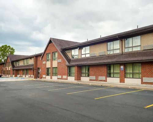 Motel 6 Binghamton, NY Hotels in Chenango