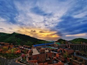 半雲間公寓（松曹路分店）