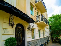 City Inn Tbilisi Hotels near Vera