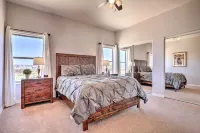 3 Mi to Lake Powell: Pet-Friendly Page Home - spa