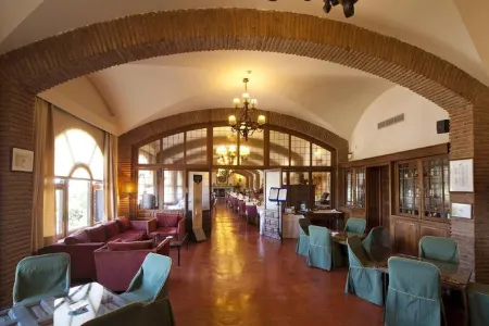 Parador de Benavente Отели в г. Побладура-дель-Валье