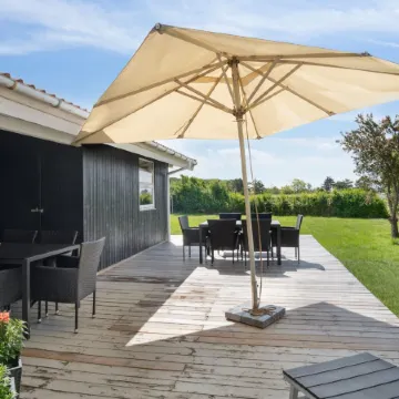 "Isto" - 250m from the Sea