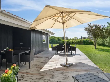 "Isto" - 250m from the Sea