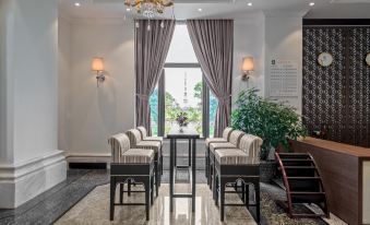 Rex Quang Binh Hotel