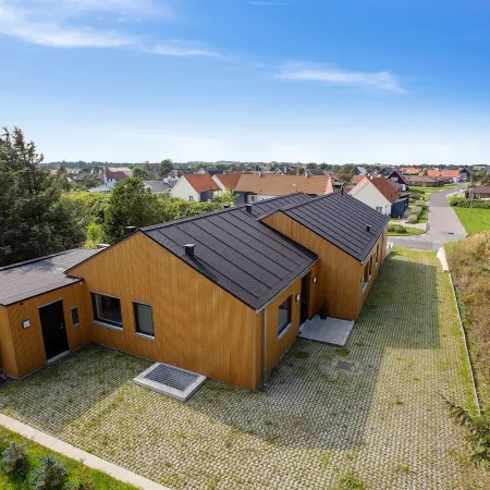 "Bena" - 800m from the Sea
