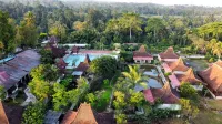 Kampoeng Joglo Ijen Hotels near Gunung Ijen