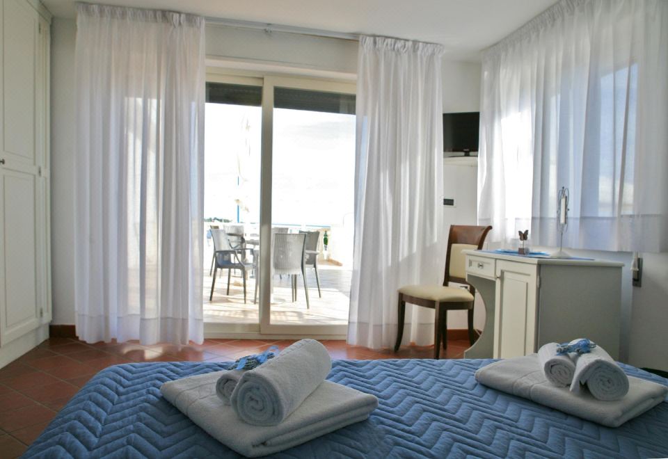 코스타 아추라 객실