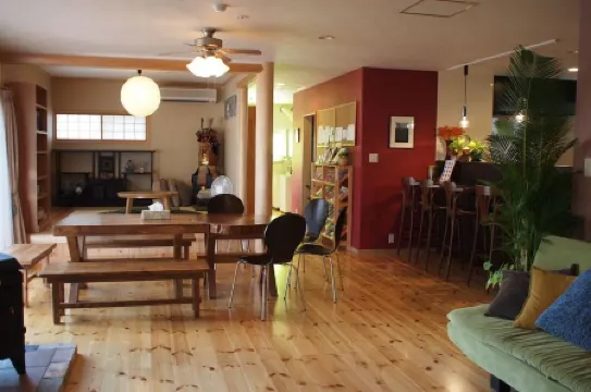 Aso Base Backpackers