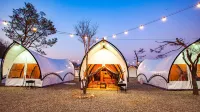 Gapyeong the Camp Caravan Glamping Отели рядом с достопримечательностью «Gang-Wondo»