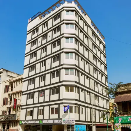 Hotel Akmg Towers Отели рядом с достопримечательностью «Форт Музей»