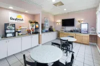 Days Inn by Wyndham Walterboro, SC