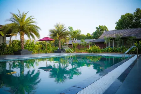 Kireina Wellness Resort Отели рядом с достопримечательностью «Chatrapati Shivaji Maharaj Stadium, Karad»