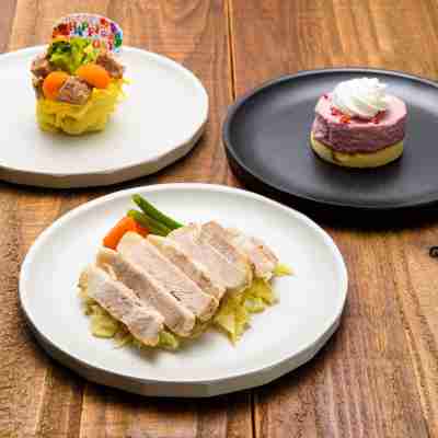 大江戸温泉物語わんわんリゾート 粟津 Dining/Meeting Rooms