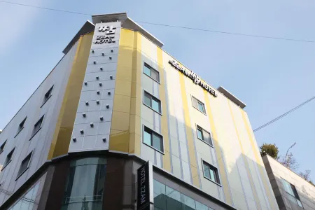 Sanbon Zzam Отели рядом с достопримечательностью «Hansei University»