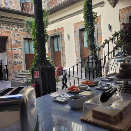 Milo Collection Hotel