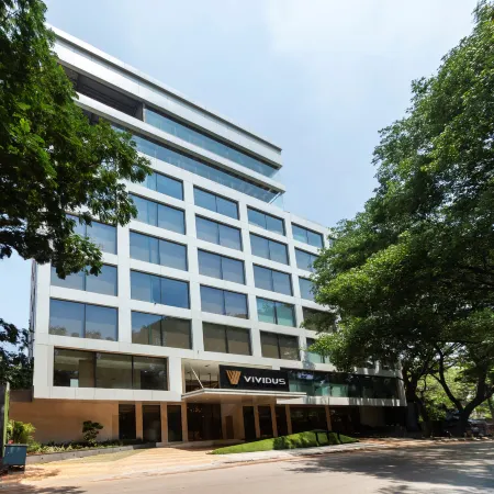 Vividus Hotel Отели рядом с достопримечательностью «Торговый центр Mantri Square»