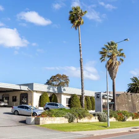 Dog Rock Motel