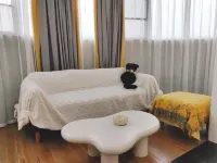 Shiguang Tangtang Apartment (Yinquan Avenue)