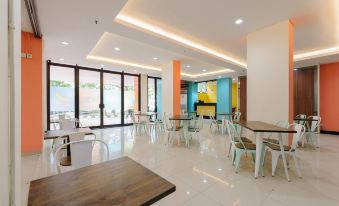 Sans Hotel Green Bekasi by RedDoorz