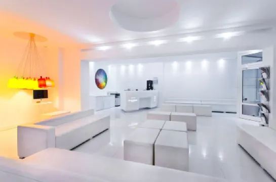 Color Design Hotel Hotels in der Nähe von Danny Rose