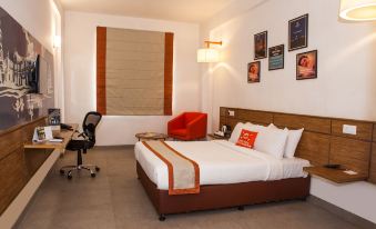 Max Hotels Jabalpur - Housity
