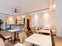 Urbanview Hotel Cengkareng Jakarta by RedDoorz Hotel di Jakarta Barat