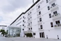 The White Hotel by Charoensri Các khách sạn ở Udon Thani