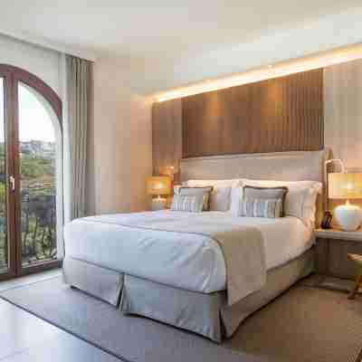 Mangia's Santa Teresa Sardinia, Curio Collection by Hilton Rooms