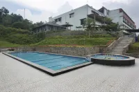 Fafa Hill Hotel and Resort Hotels in Sukaraja