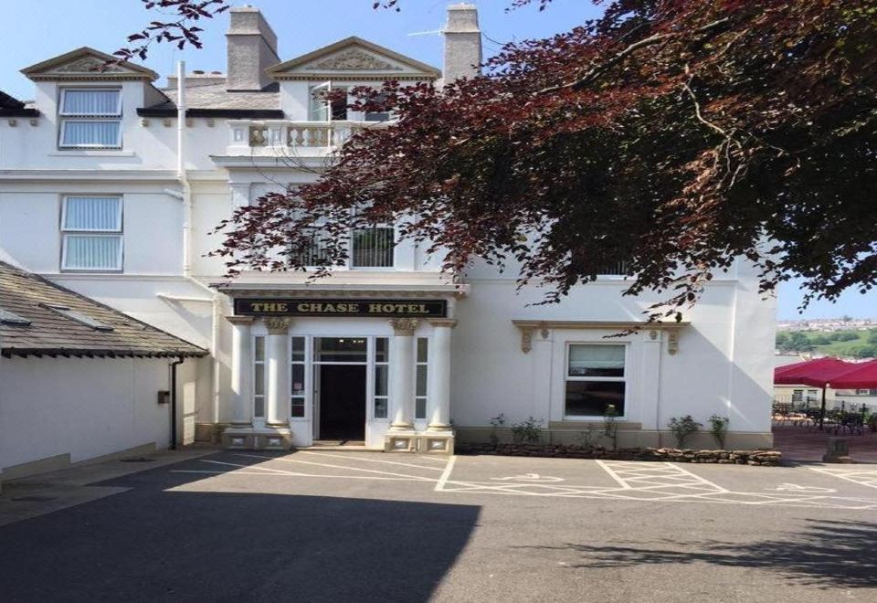 2. 체이스 호텔..