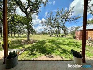 Casa Serena on 26 Acres With Firepit