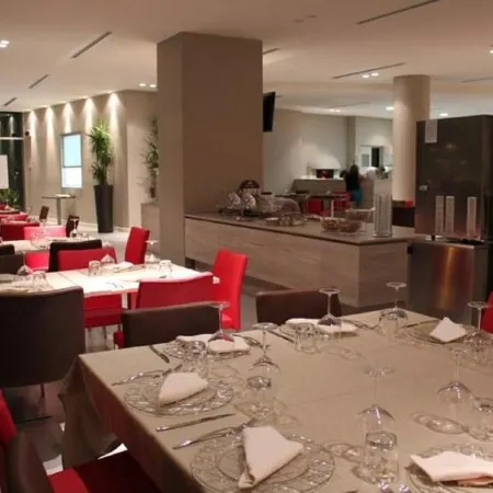 Tag Hotel