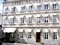 Hôtel de l’Univers Hôtels à proximité de : Auchan Hypermarché Arras