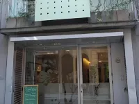 CasaCalma Hotel Hotel dekat Retiro